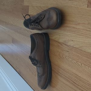 Docker wingtip dress shoes